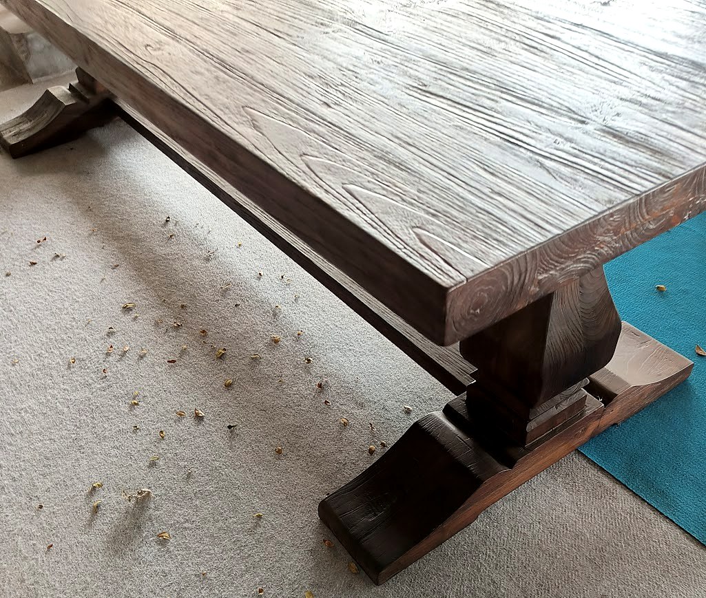 Reclaimed teak grain detail