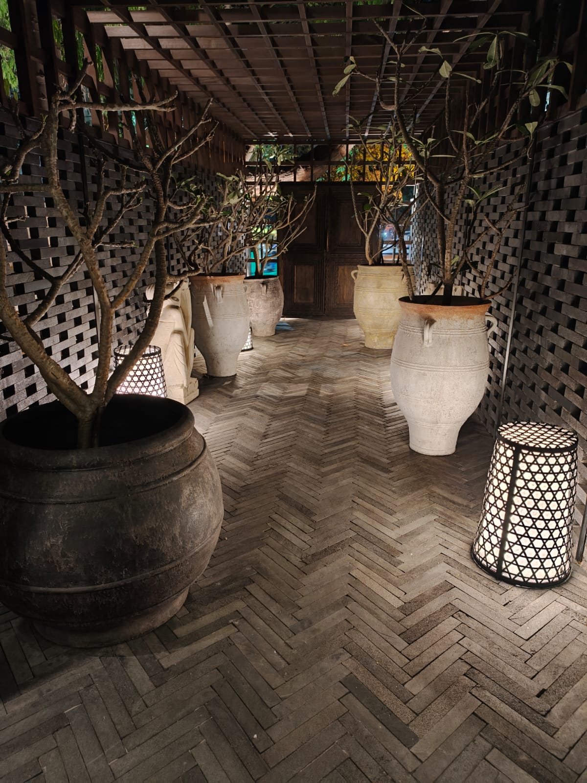 KAYU Landscape & Planters