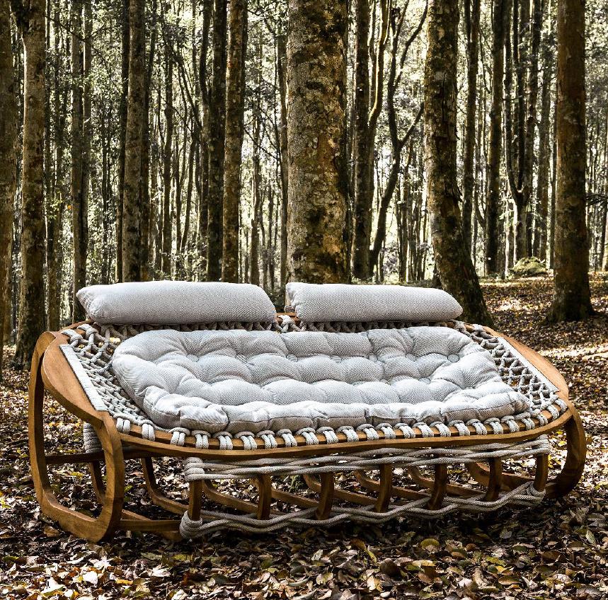 Forest daybed